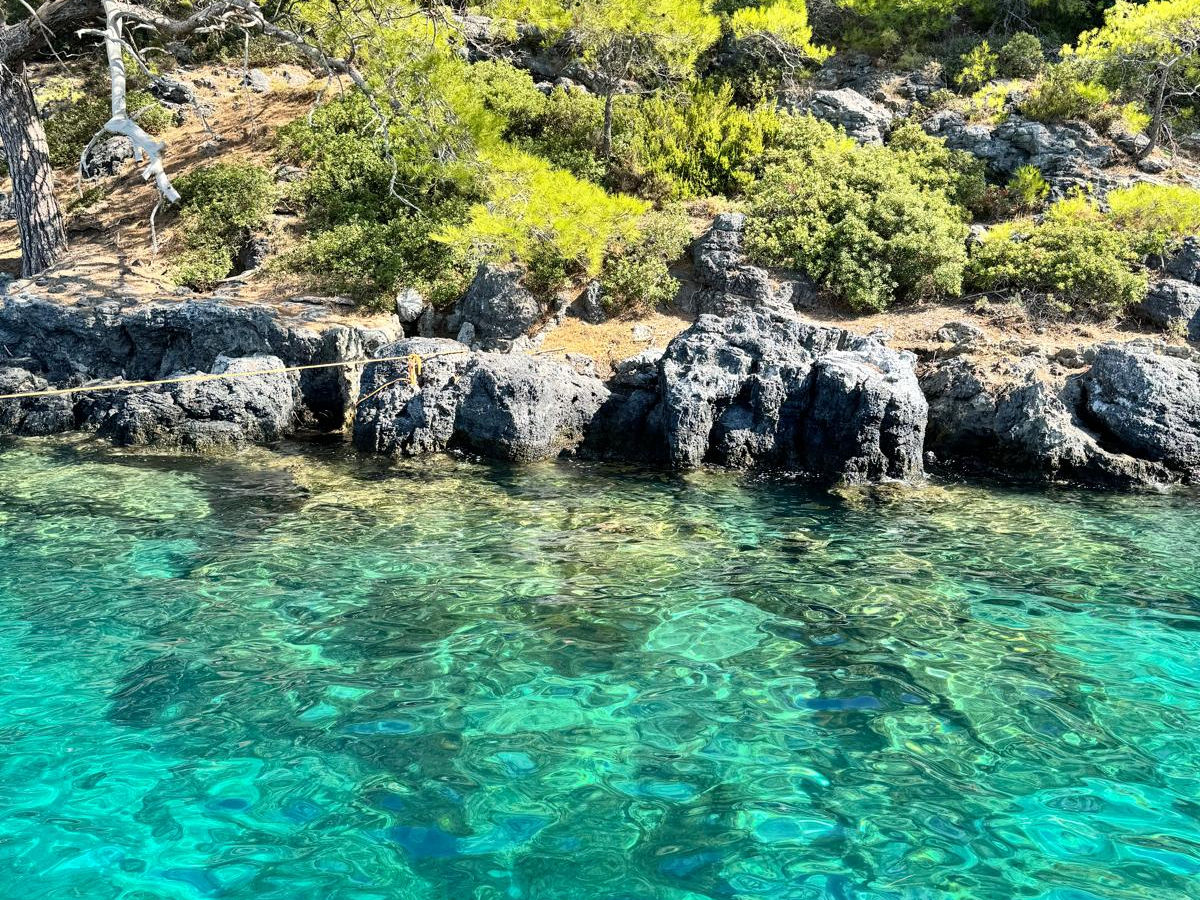 Göcek Tekne Turu Deneyimi: Bir Gününüz Nasıl Geçer?